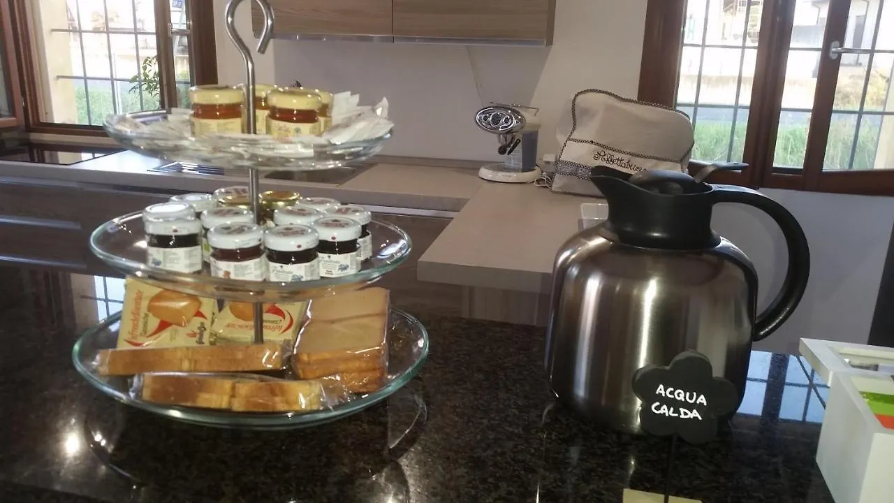 Villa Francesca B&B Redondesco Bed & Breakfast